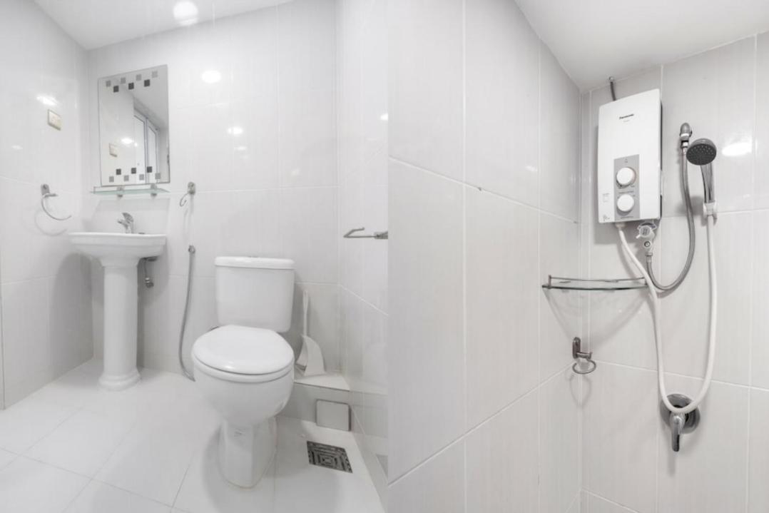 Batu Ferringhi Luxury Seaview Suite - 3Br Exteriör bild