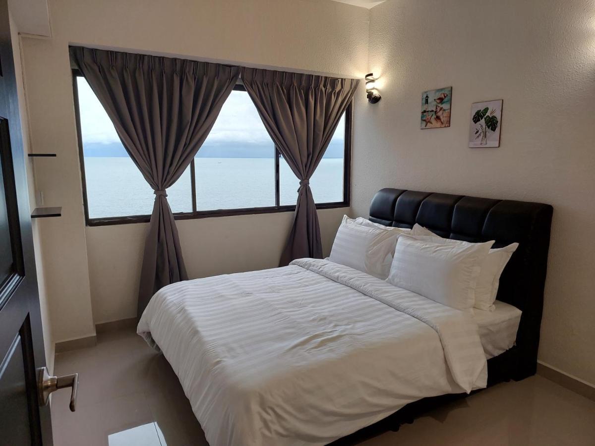 Batu Ferringhi Luxury Seaview Suite - 3Br Exteriör bild