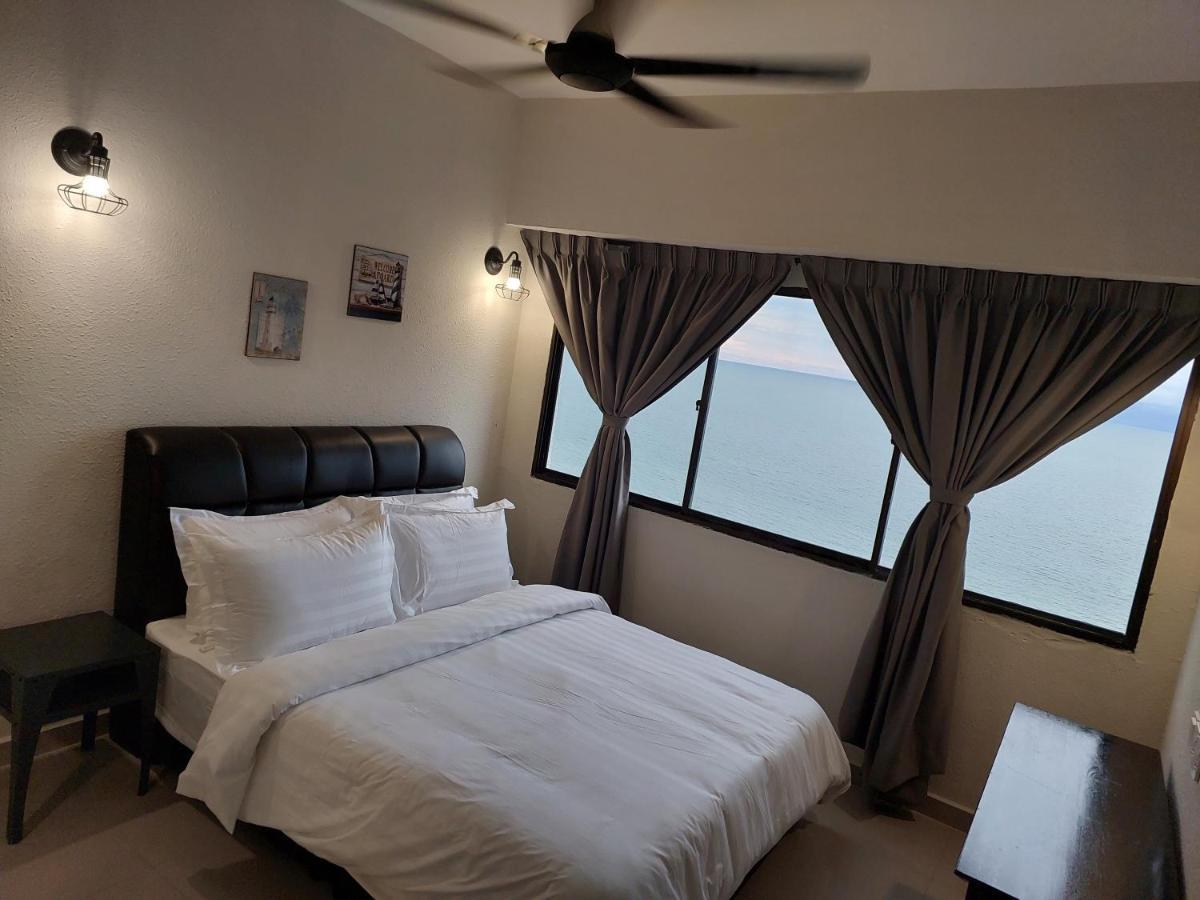 Batu Ferringhi Luxury Seaview Suite - 3Br Rum bild