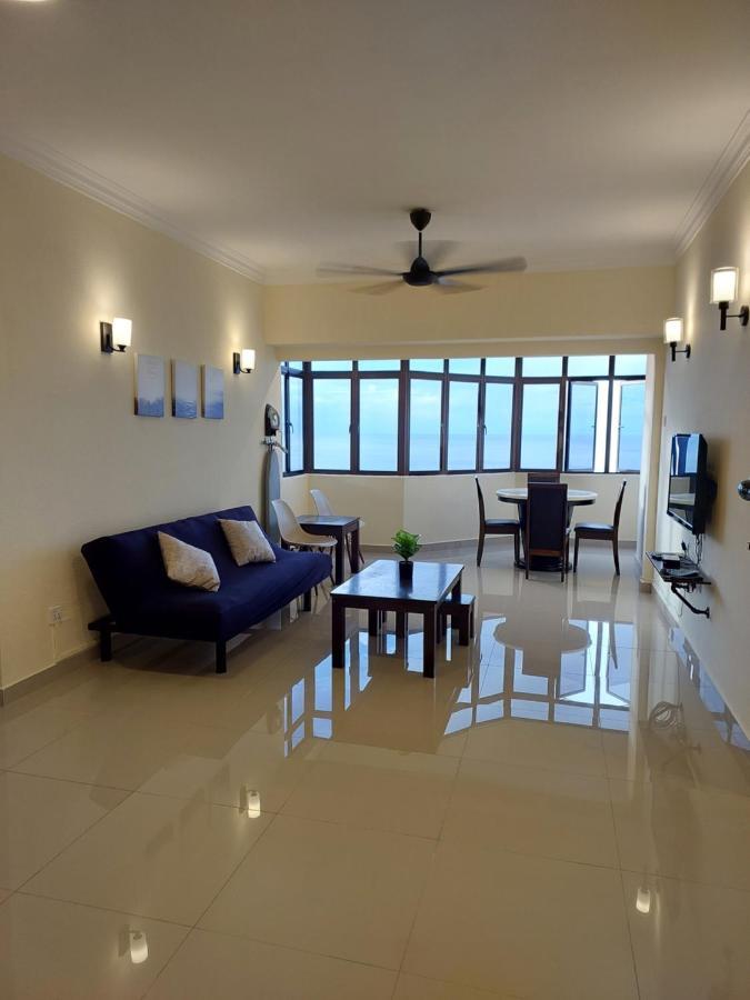 Batu Ferringhi Luxury Seaview Suite - 3Br Exteriör bild