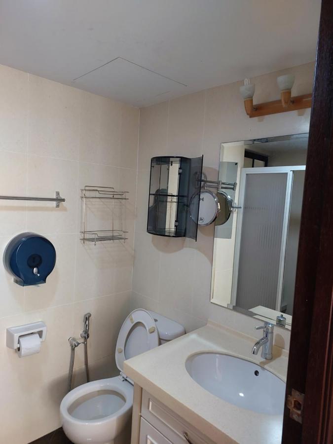 Batu Ferringhi Luxury Seaview Suite - 3Br Exteriör bild